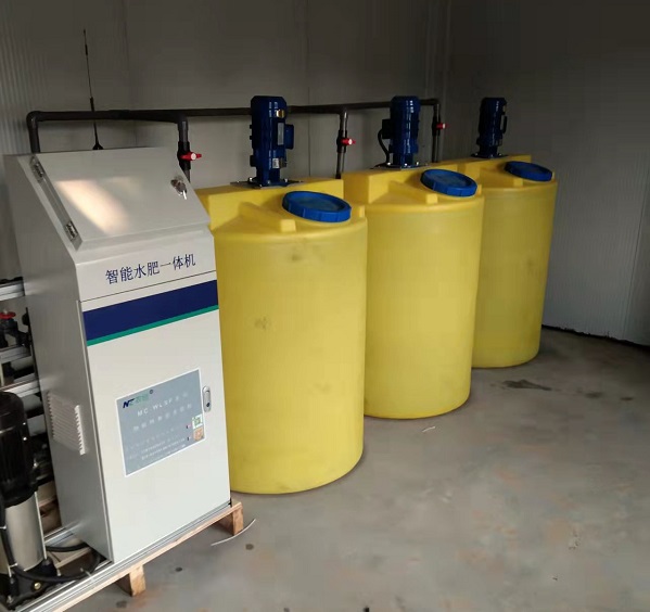 水肥一體化設(shè)備圖 水肥一體化設(shè)備圖